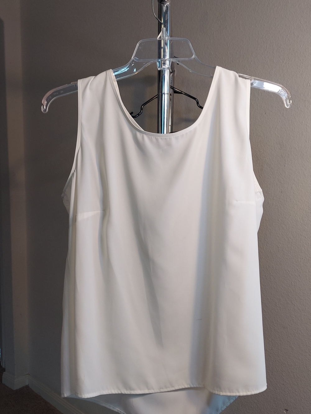Elementz White Women's Sleeveless Shell Top – Classic Crew Neck